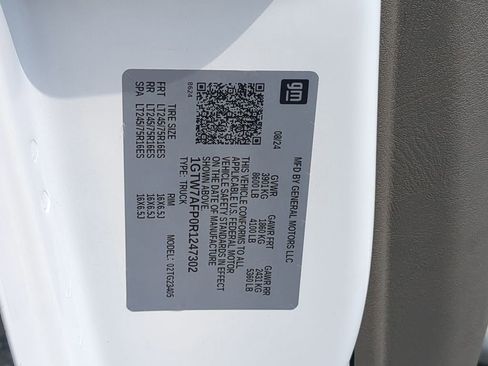 Used 2024 GMC Savana 2500 w/ Driver Convenience Package RWD image 34