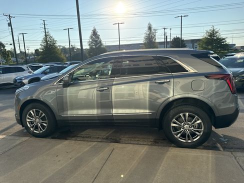 Used 2020 Cadillac XT5 Premium Luxury FWD image 6