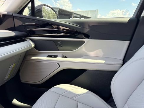 New 2026 Lincoln Nautilus Premier AWD/4WD image 22