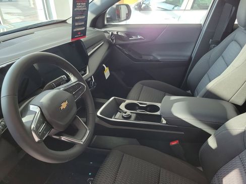 New 2026 Chevrolet Equinox LT w/ Safety and Technology Package FWD image 16