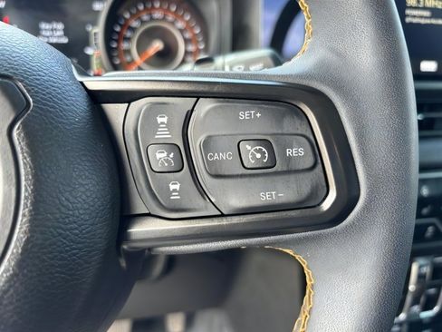 Used 2024 Jeep Wrangler Unlimited Sport AWD/4WD image 23