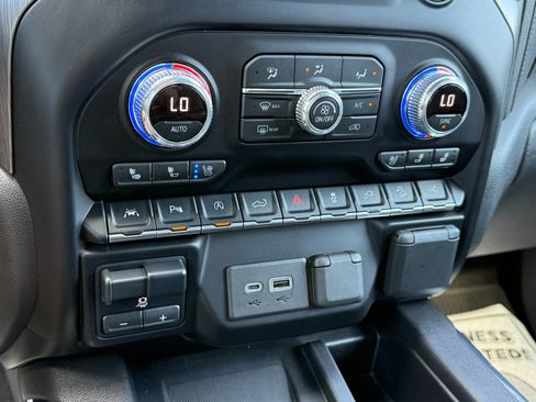 Used 2020 GMC Sierra 1500 Denali w/ Denali Ultimate Package image 41