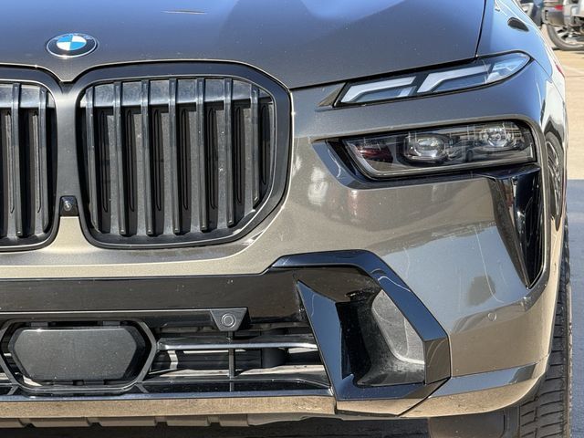 Used 2025 BMW X7 xDrive40i w/ M Sport Package AWD/4WD image 9