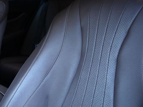 Used 2021 Mercedes-Benz E 350 4MATIC Sedan image 44