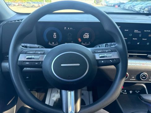 Used 2025 Hyundai Kona SE AWD/4WD image 18