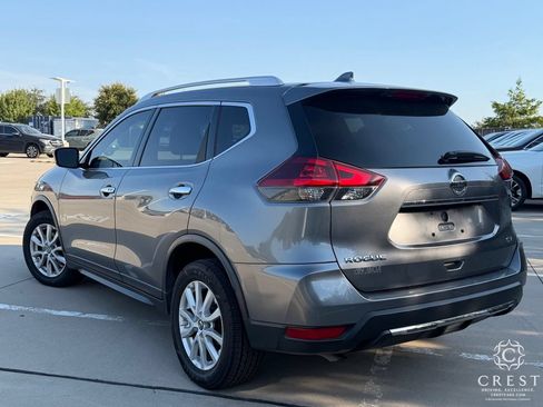 Used 2018 Nissan Rogue SV FWD image 5