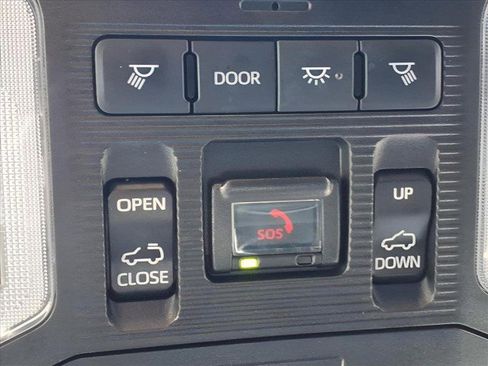 Used 2022 Toyota RAV4 XSE image 26