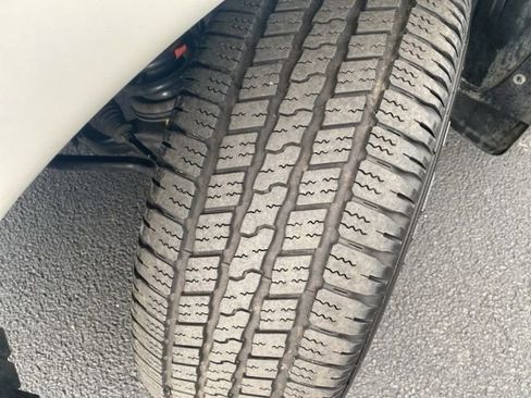 Used 2018 Nissan Titan SL image 33