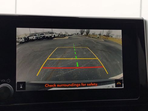 Used 2024 Toyota RAV4 AWD Hybrid image 23