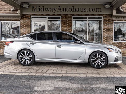 Used 2020 Nissan Altima 2.5 SR FWD image 6