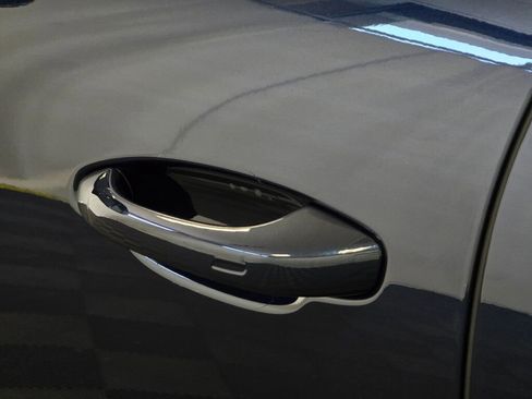 New 2025 Porsche Cayenne image 23