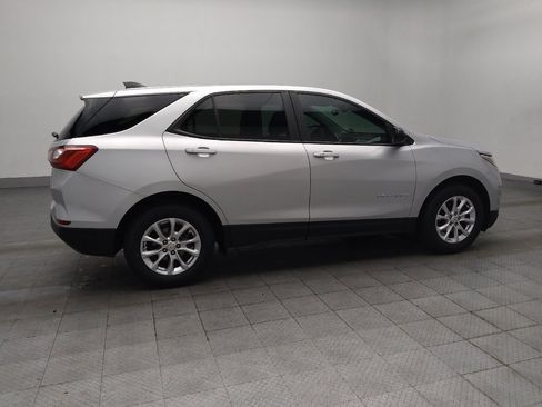 Used 2020 Chevrolet Equinox LS w/ LS Convenience Package FWD image 10