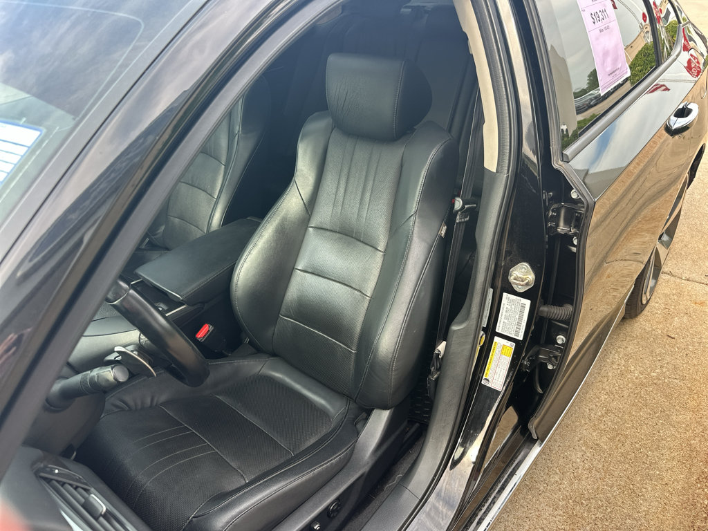 Used 2018 Honda Accord Touring image 30