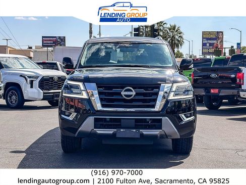 Used 2024 Nissan Armada SV AWD/4WD image 6