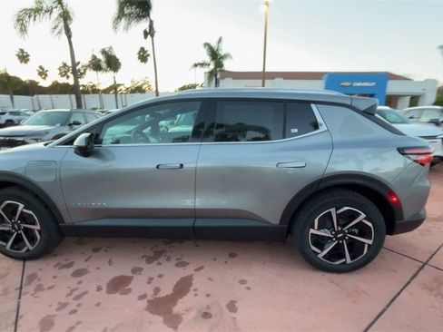 New 2026 Chevrolet Equinox EV LT image 5