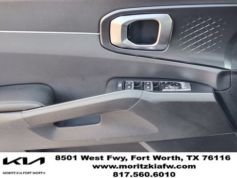Used 2025 Kia Sorento S AWD/4WD image 16
