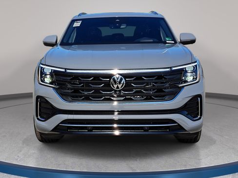 New 2026 Volkswagen Atlas Cross Sport SEL Premium R-Line AWD/4WD image 2