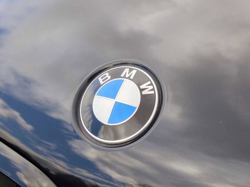 Certified 2023 BMW X6 xDrive40i w/ M Sport Package image 12