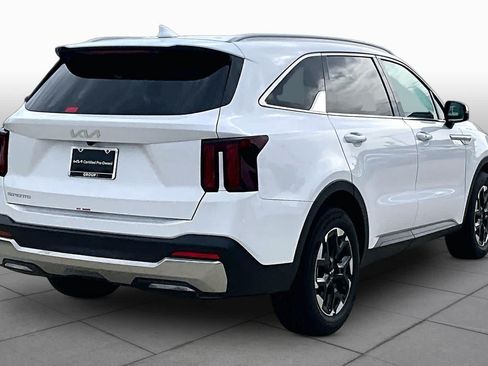 Used 2026 Kia Sorento S FWD image 12