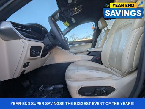 Used 2023 Jeep Grand Cherokee L Limited w/ Luxury Tech Group II image 43