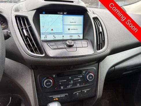 Used 2017 Ford Escape SE w/ Equipment Group 201A image 9