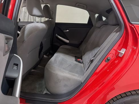 Used 2014 Toyota Prius Two image 10