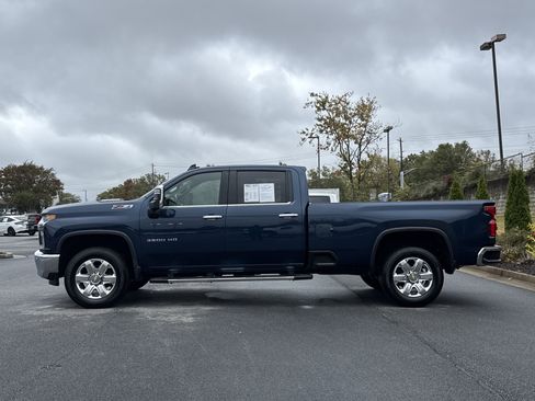 Used 2021 Chevrolet Silverado 3500 LTZ w/ LTZ Premium Package image 7
