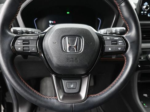 Used 2025 Honda Pilot TrailSport image 20