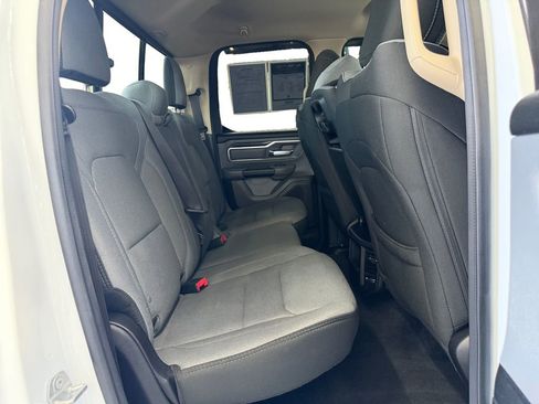Used 2019 RAM 1500 Big Horn AWD/4WD image 18