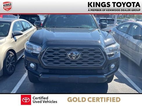 Used 2021 Toyota Tacoma TRD Off-Road AWD/4WD image 3
