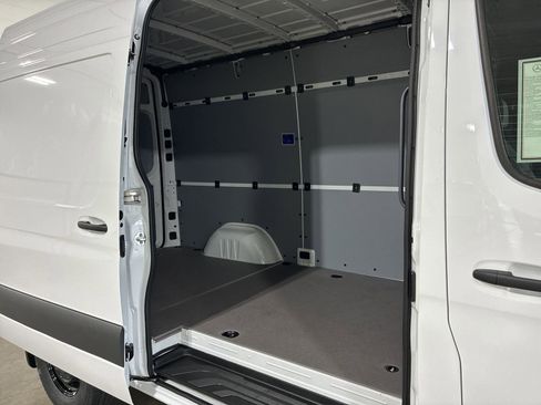 New 2025 Mercedes-Benz Sprinter 2500 image 12