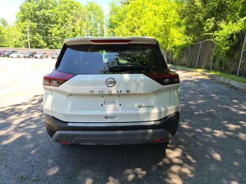 Used 2023 Nissan Rogue SV w/ SV Premium B Package AWD/4WD image 6