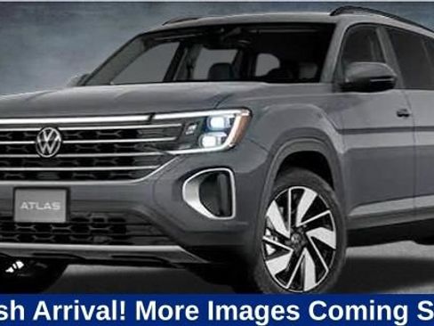 Used 2025 Volkswagen Atlas SE FWD image 1