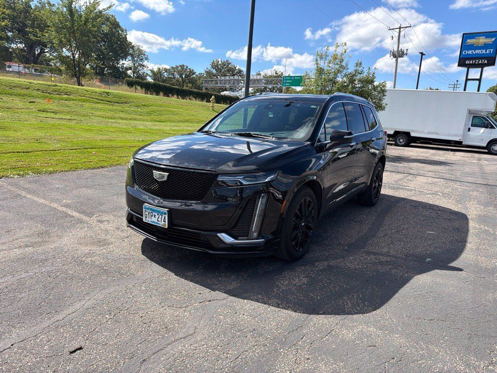 Used 2021 Cadillac XT6 Premium Luxury w/ LPO, ONYX Package AWD/4WD image 9