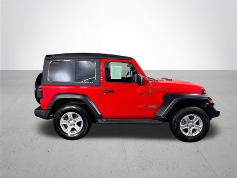 Used 2018 Jeep Wrangler Sport image 5
