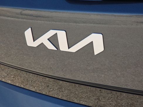 Used 2025 Kia Soul LX w/ LX Technology Package image 14