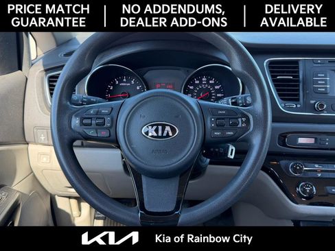 Used 2016 Kia Sedona L image 22