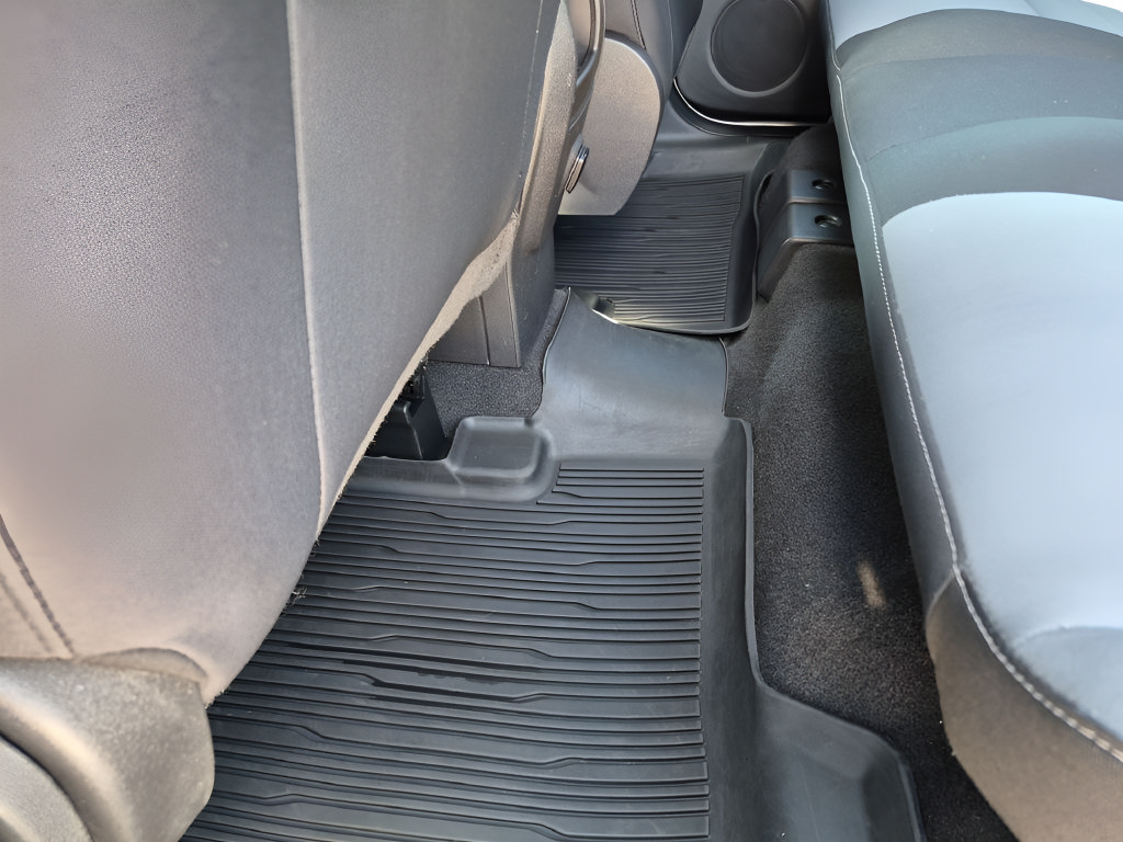 Used 2019 Ford Escape S FWD image 30