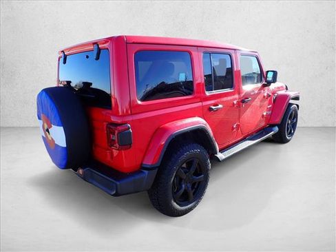 Used 2021 Jeep Wrangler Unlimited Sahara image 3