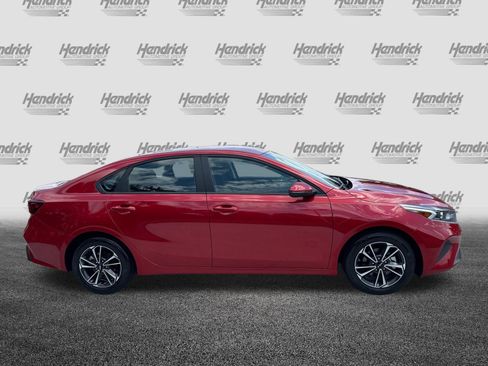 Used 2024 Kia Forte LXS w/ LXS Technology Package FWD image 11