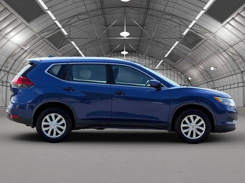 Used 2017 Nissan Rogue S AWD/4WD image 7
