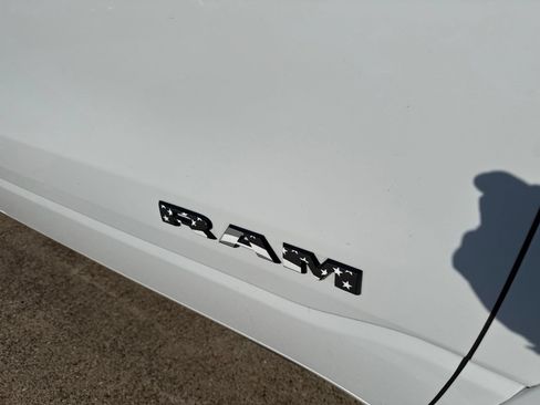 Used 2025 RAM 1500 Limited AWD/4WD image 6