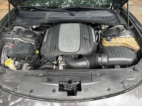 Used 2015 Dodge Charger R/T w/ Plus Group RWD image 39