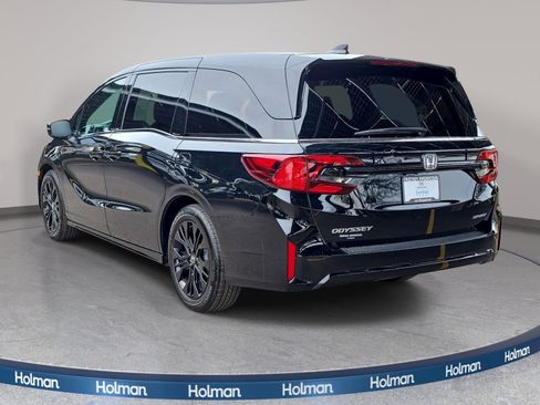 Certified 2025 Honda Odyssey Sport-L image 5