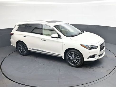 Used 2017 INFINITI QX60 Luxe w/ Deluxe Technology Package AWD/4WD image 25