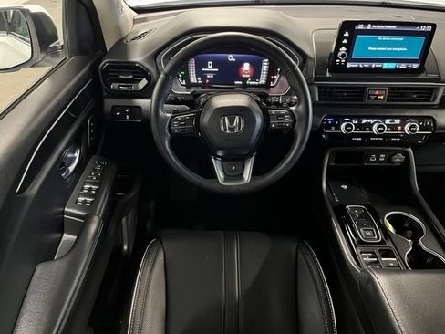 Used 2023 Honda Pilot Elite image 18