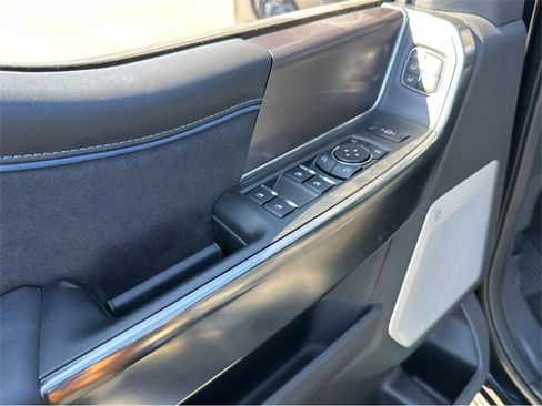 New 2026 Ford F250 Platinum image 38