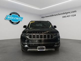 Used 2024 Jeep Wagoneer L Series III w/ Flexible Seating Group video 2