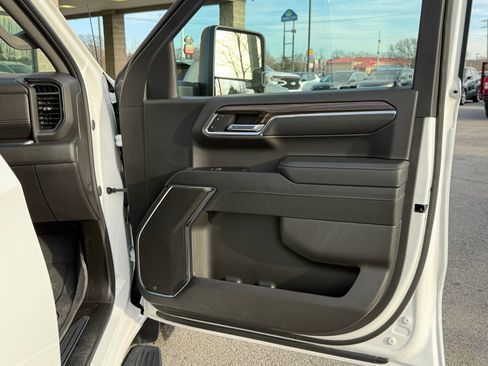 Used 2024 Chevrolet Silverado 1500 RST w/ Max Trailering Package image 27