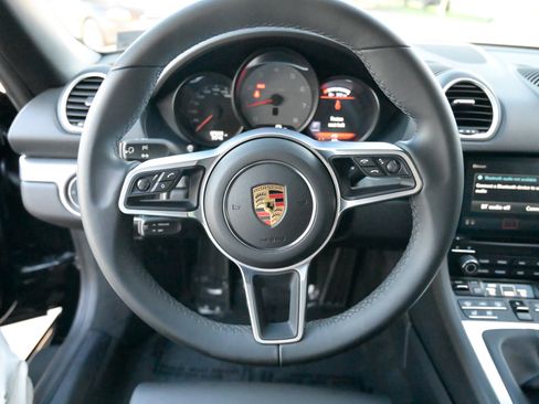 Used 2021 Porsche 718 Boxster S image 25